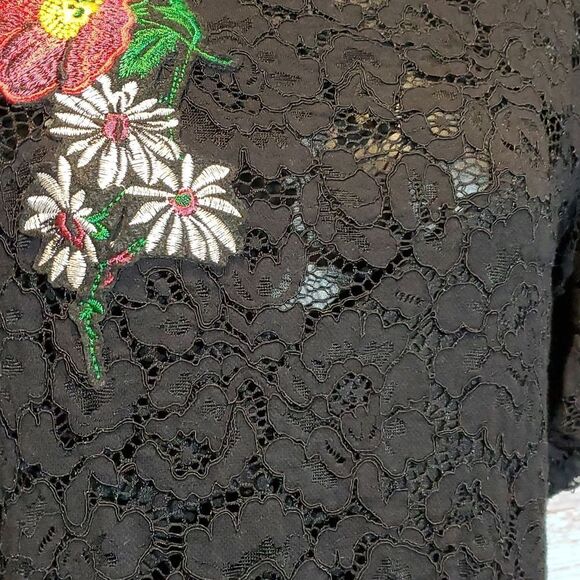 Zara Trafaluc Black Lace Embroidered Flowers Overlay Mini Dress Sz S - Picture 7 of 9